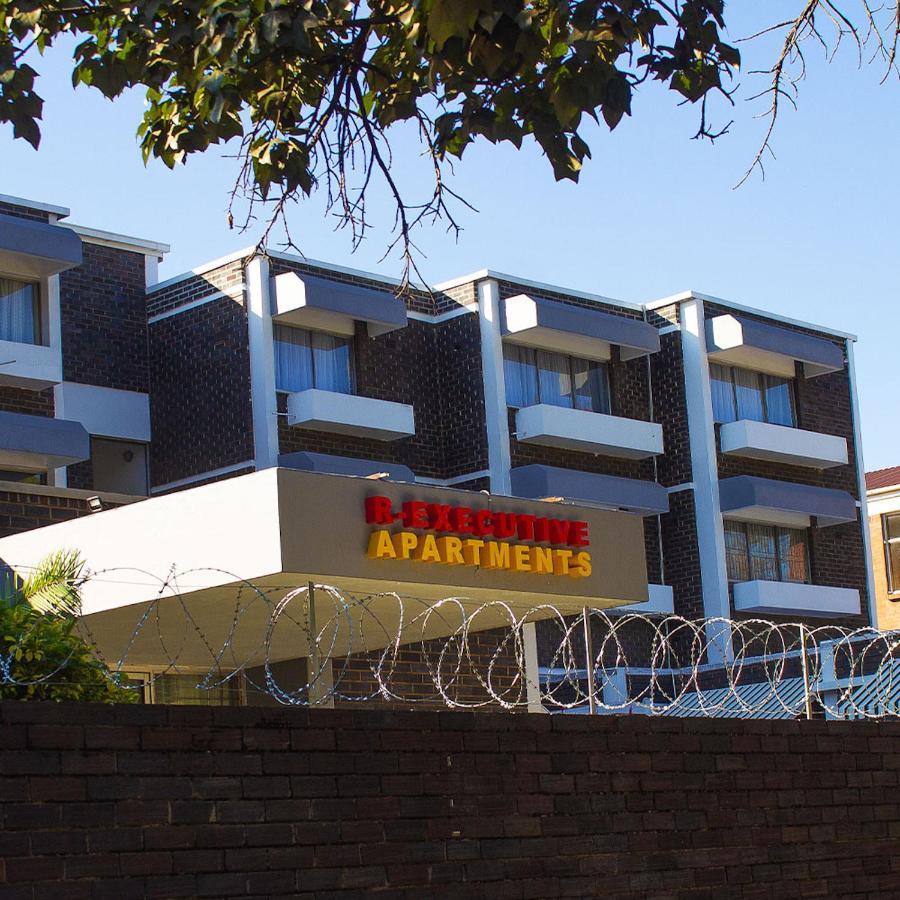 R Executive Apartments Χαράρε Εξωτερικό φωτογραφία