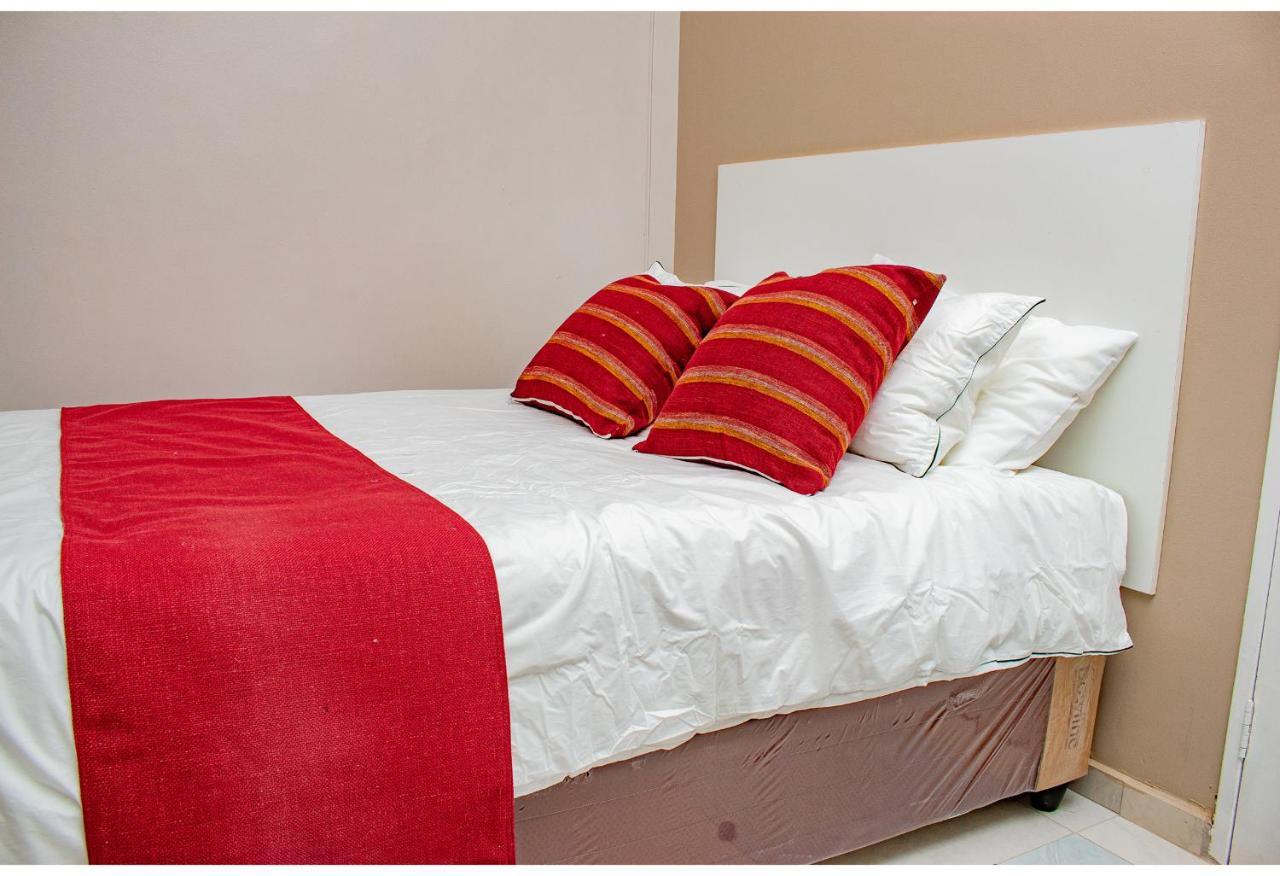R Executive Apartments Χαράρε Εξωτερικό φωτογραφία