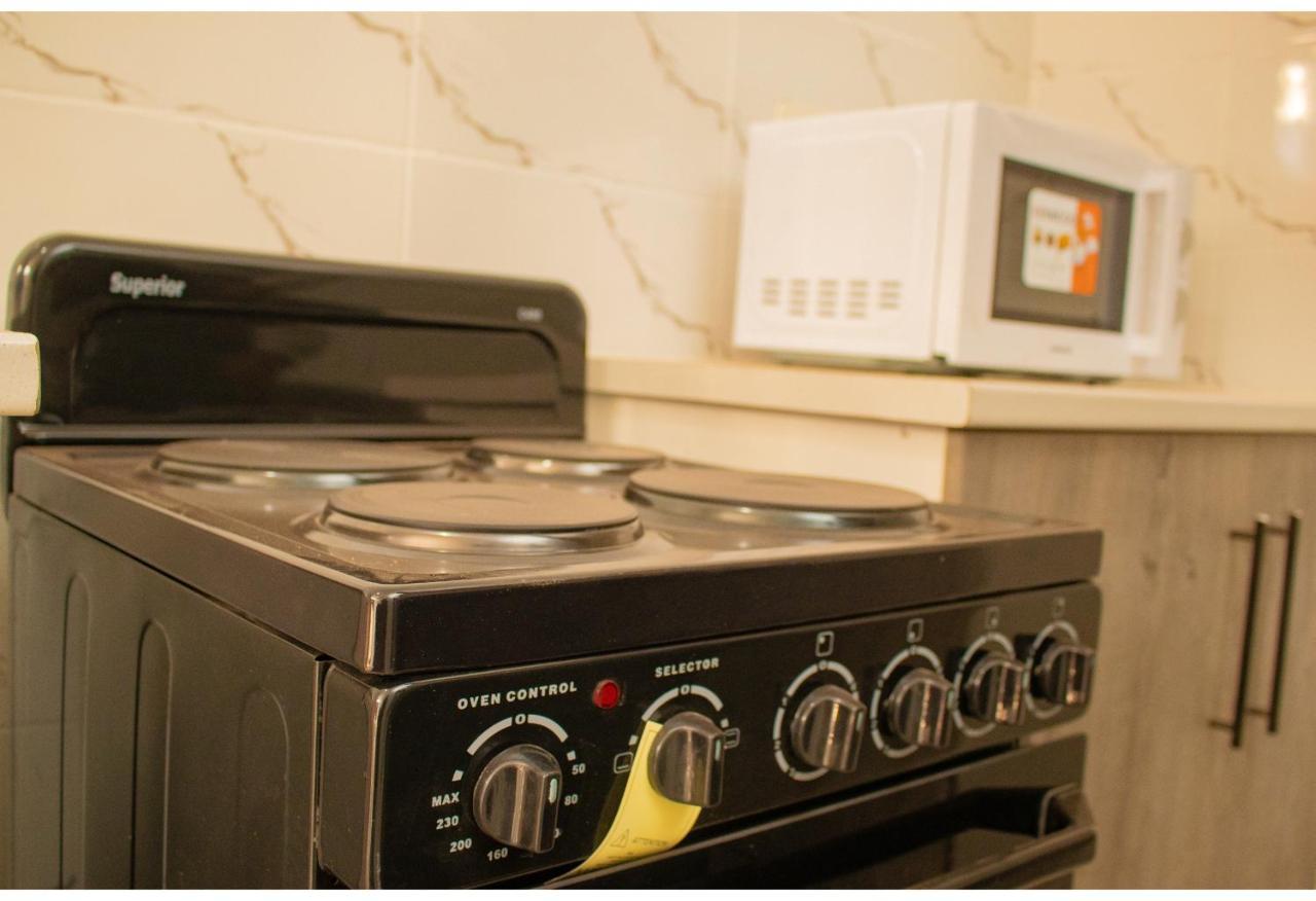 R Executive Apartments Χαράρε Εξωτερικό φωτογραφία
