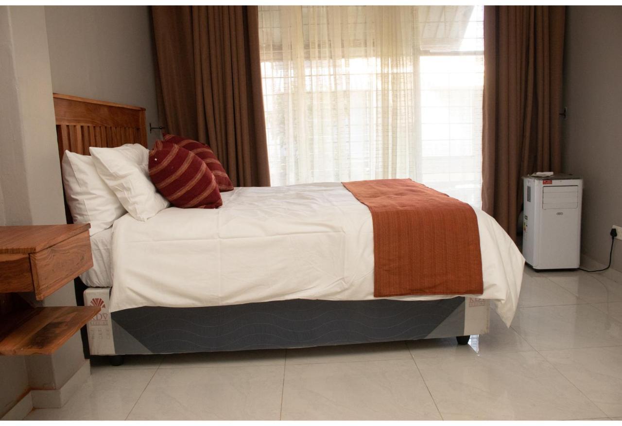 R Executive Apartments Χαράρε Εξωτερικό φωτογραφία