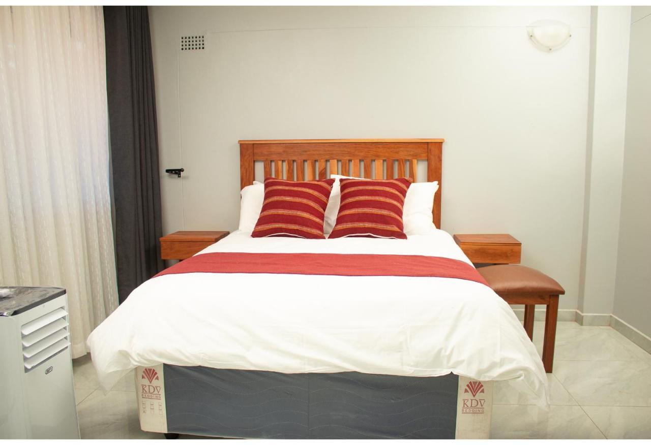 R Executive Apartments Χαράρε Εξωτερικό φωτογραφία